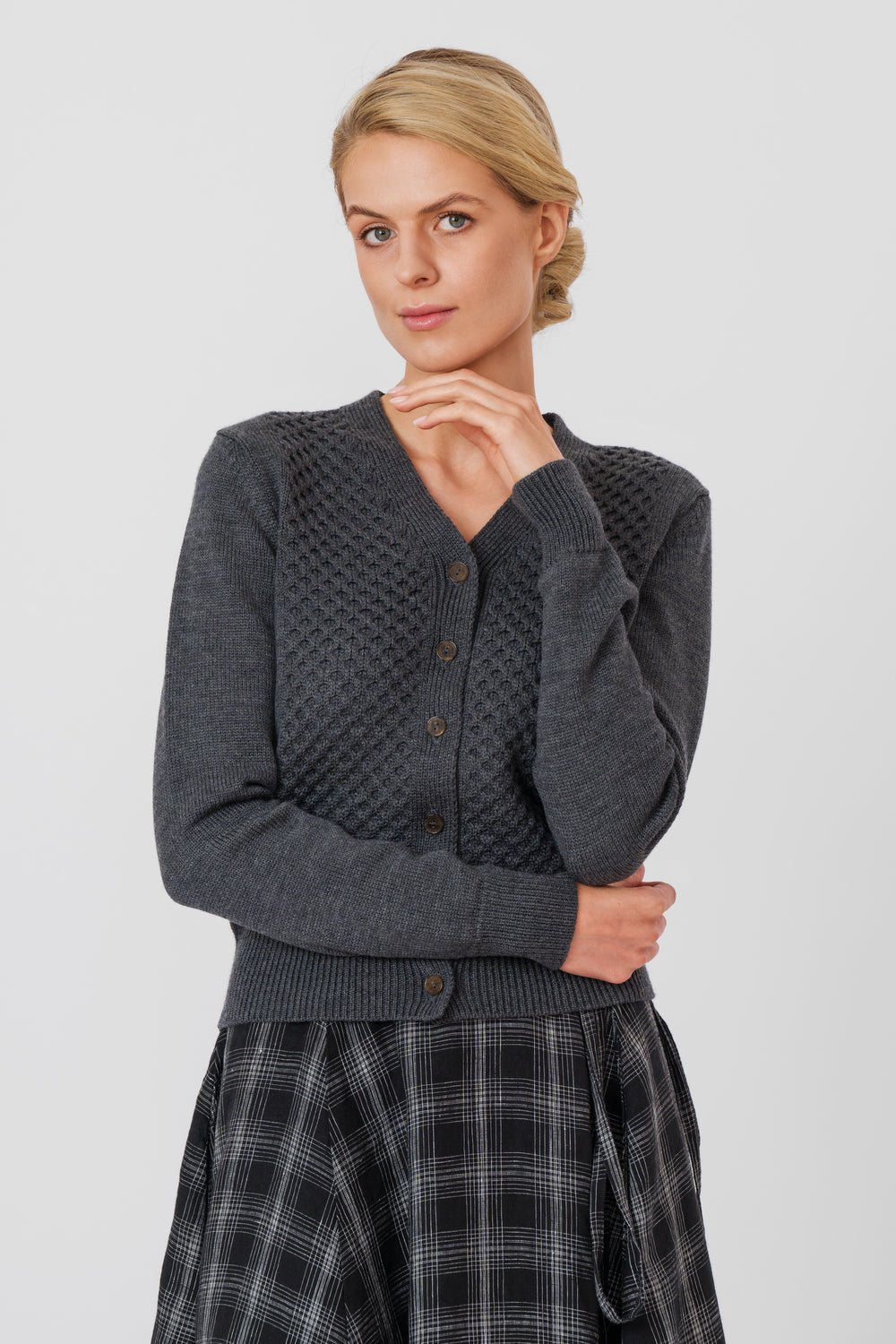 Elaine – Merino Wool Cardigan in Walnut Brown - Image 4
