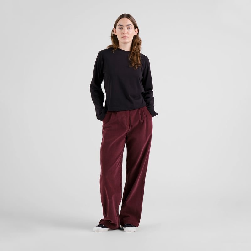 Vickeleby Organic Cotton Corduroy Pleated Trousers in Black - Image 4
