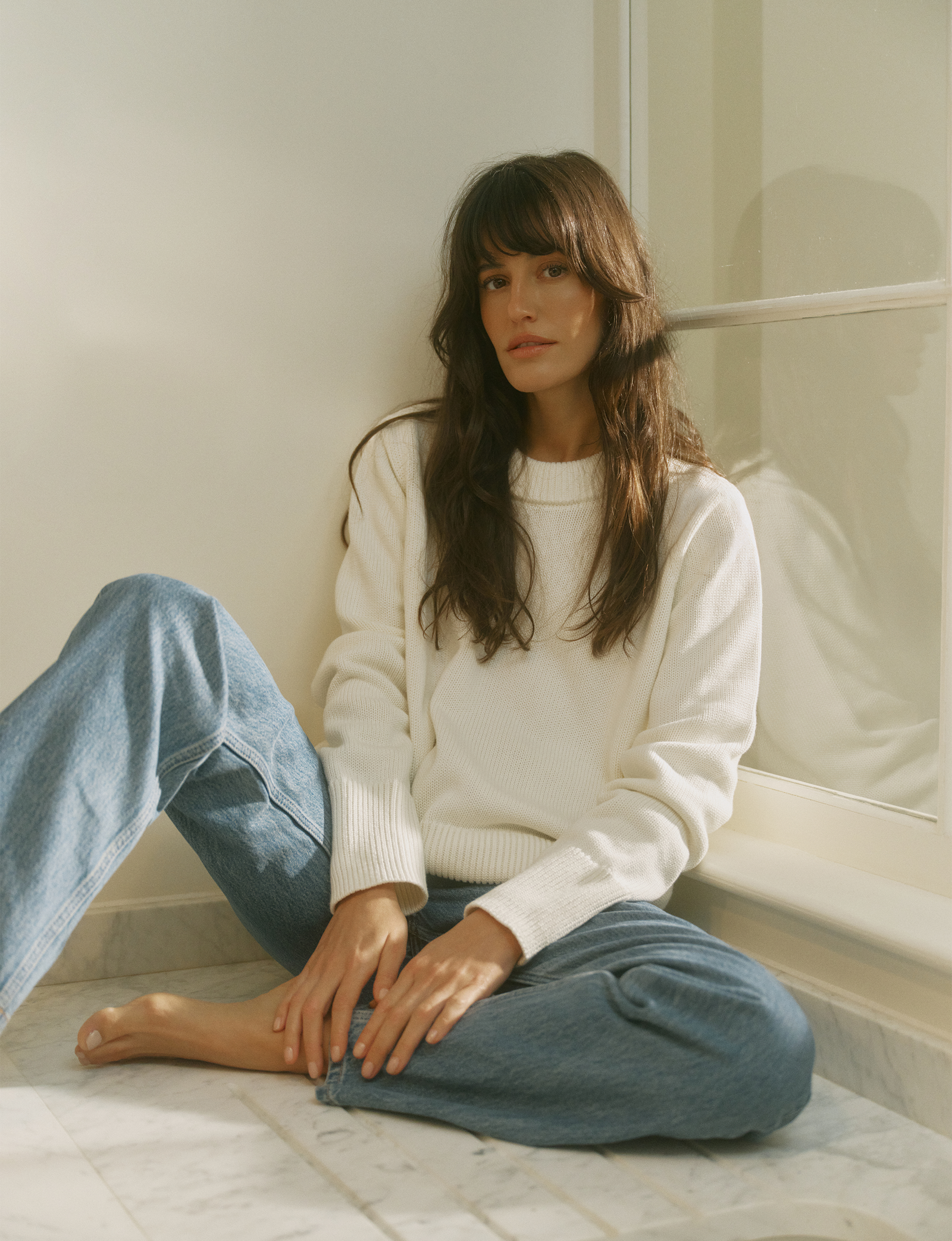 Devon Cotton Jumper in Navy - Image 24
