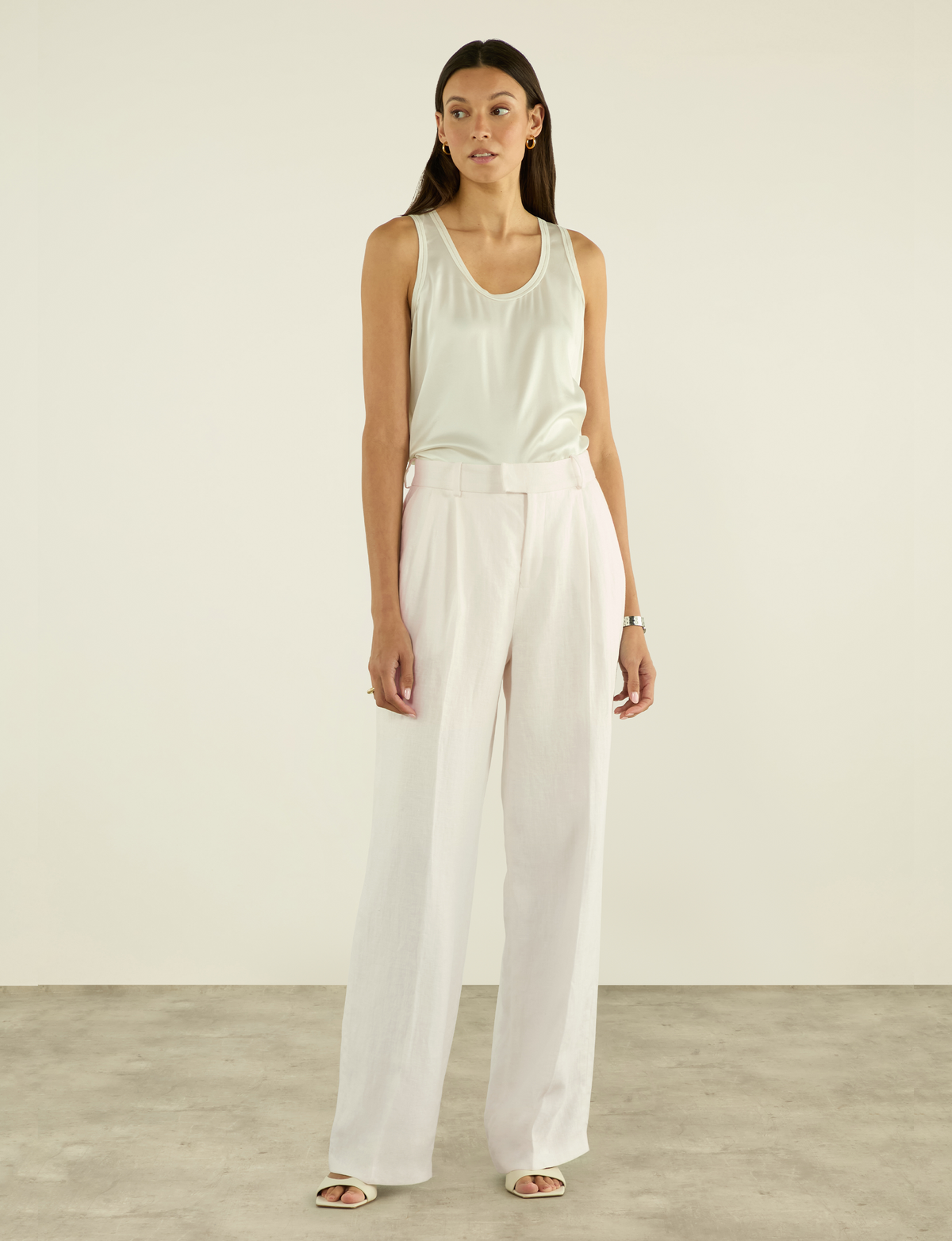 Linen Rampling High Waisted Wide Leg Trouser in Navy - Image 5