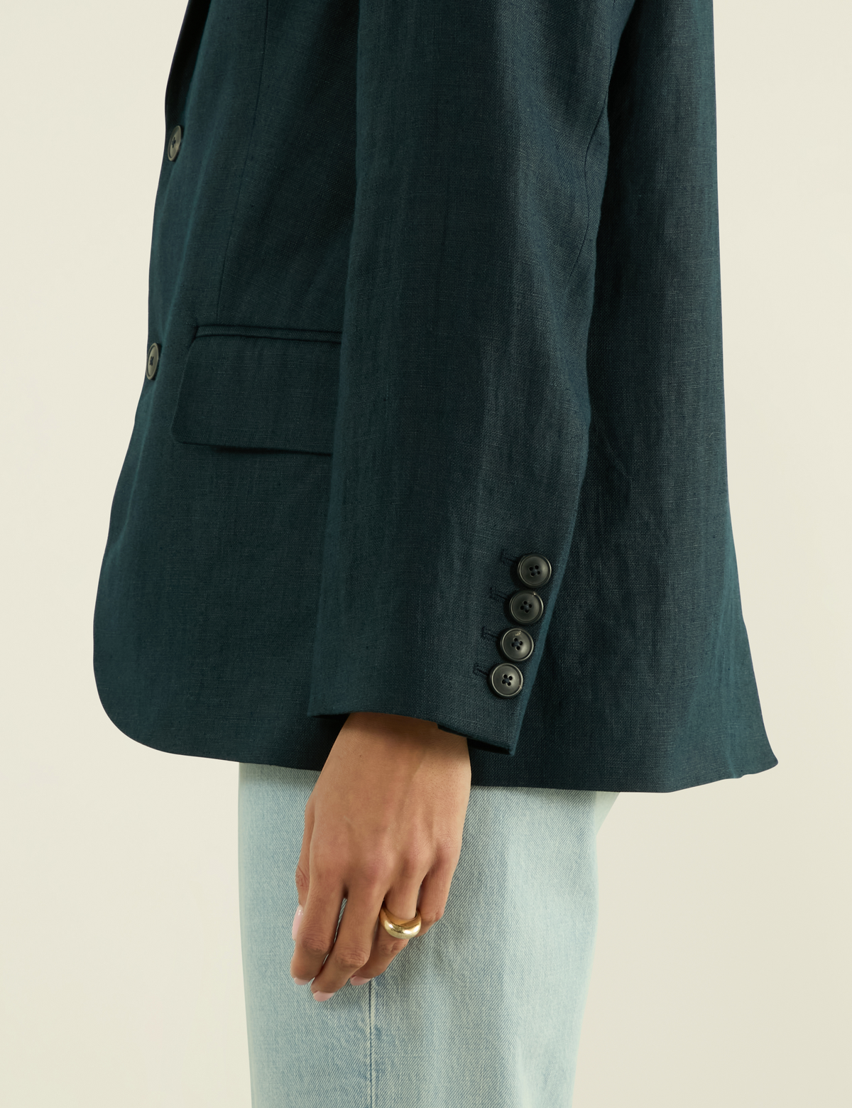 Linen Hutton Blazer in Navy - Image 3
