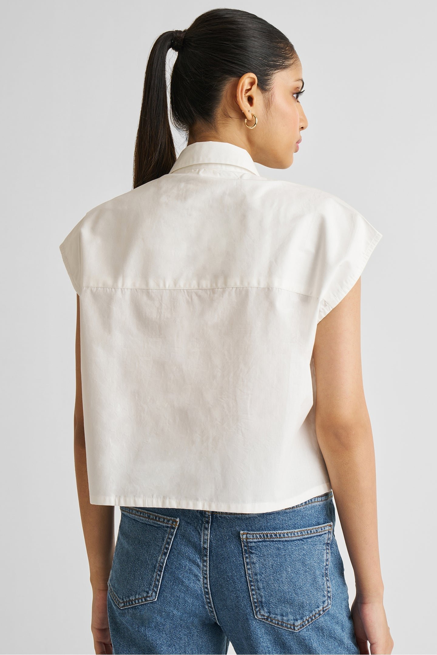 Embroidered Cropped Button Down Shirt in White - Image 3
