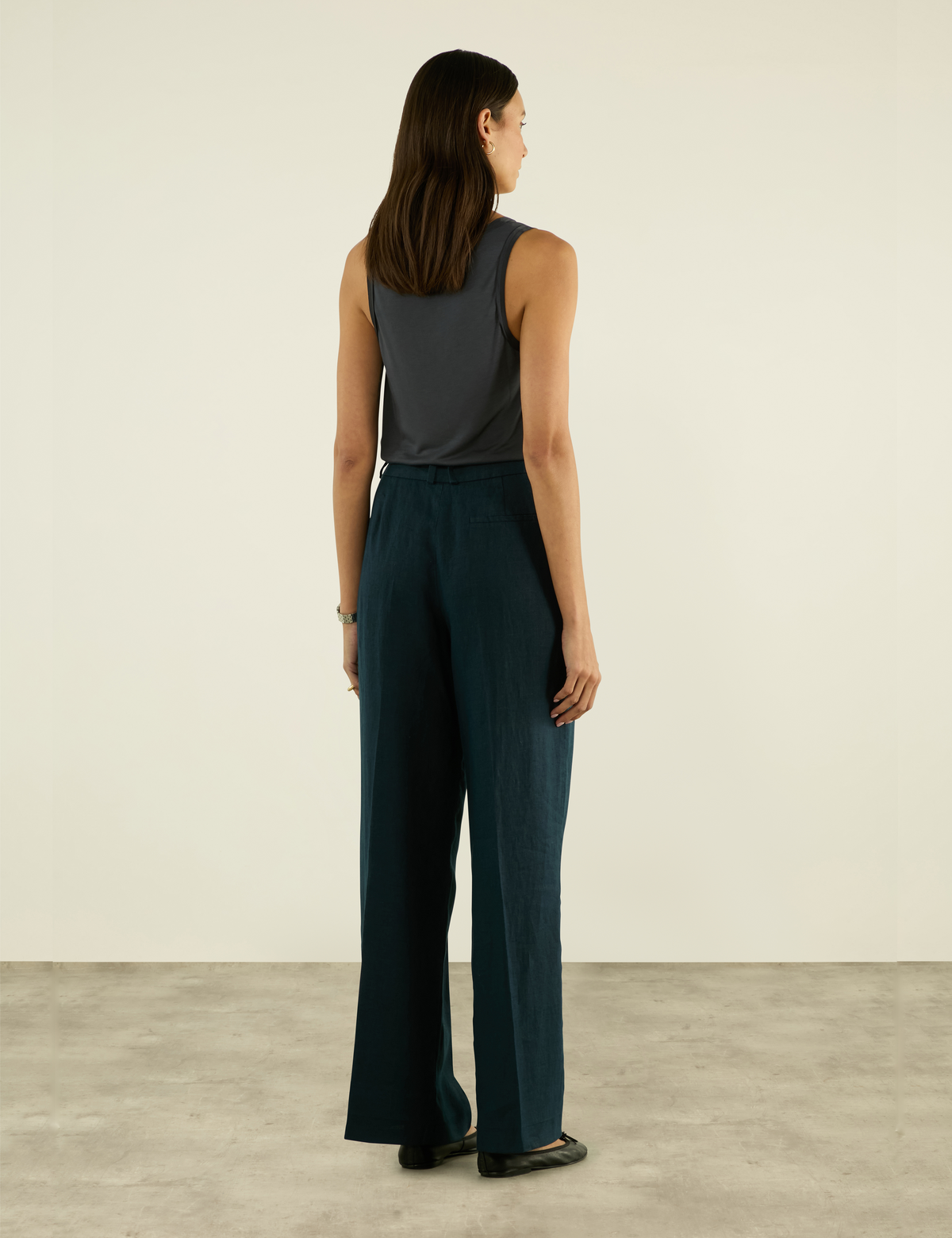 Linen Rampling High Waisted Wide Leg Trouser in Navy - Image 2