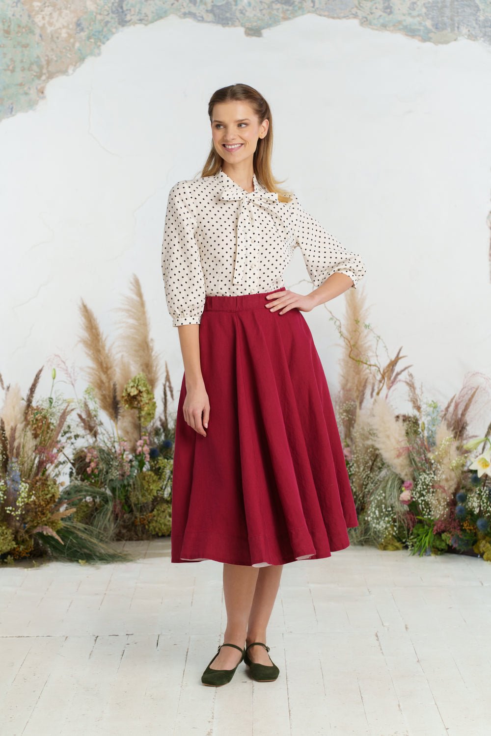 Linen Classic Skirt in Night Navy - Image 2