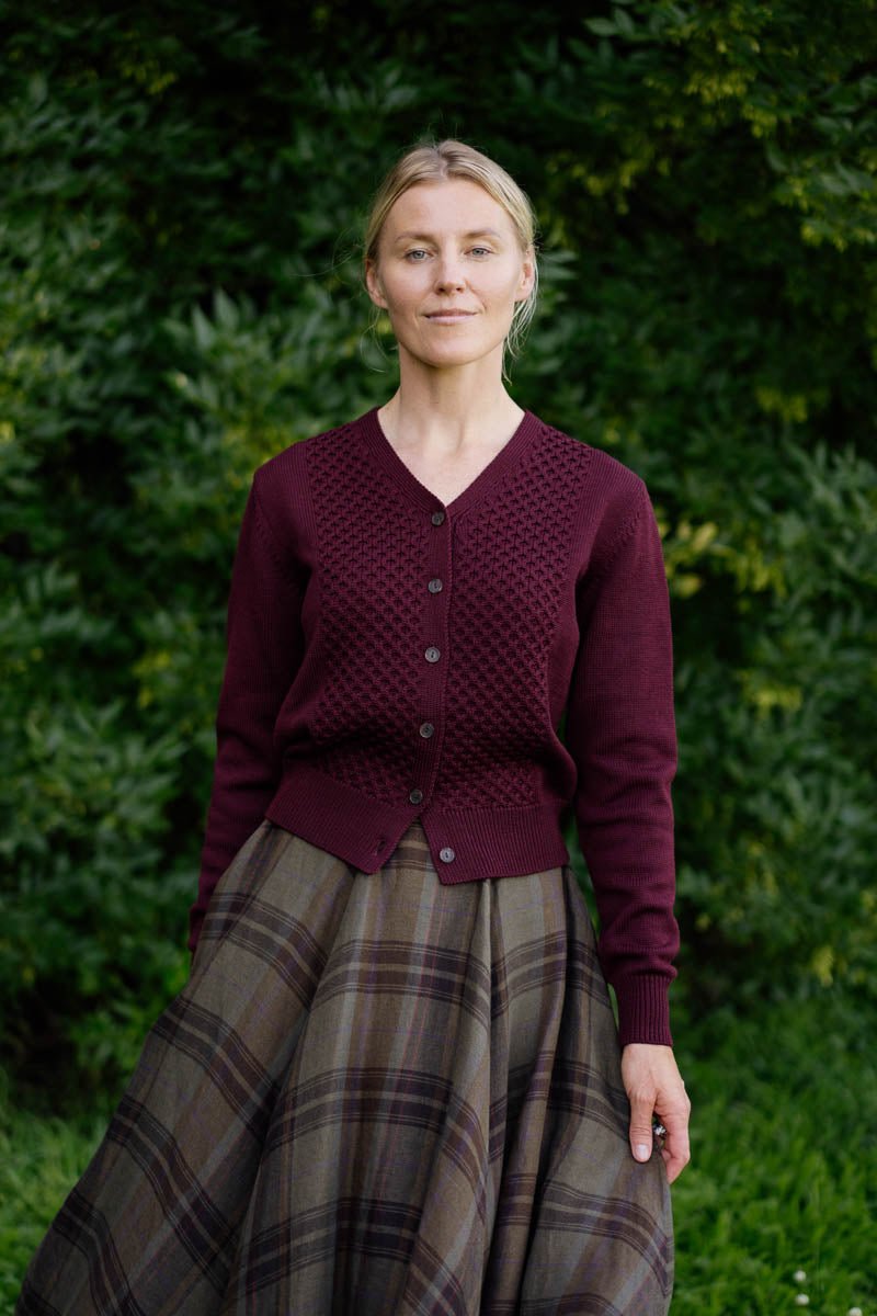 Elaine – Merino Wool Cardigan in Charcoal Grey - Image 4