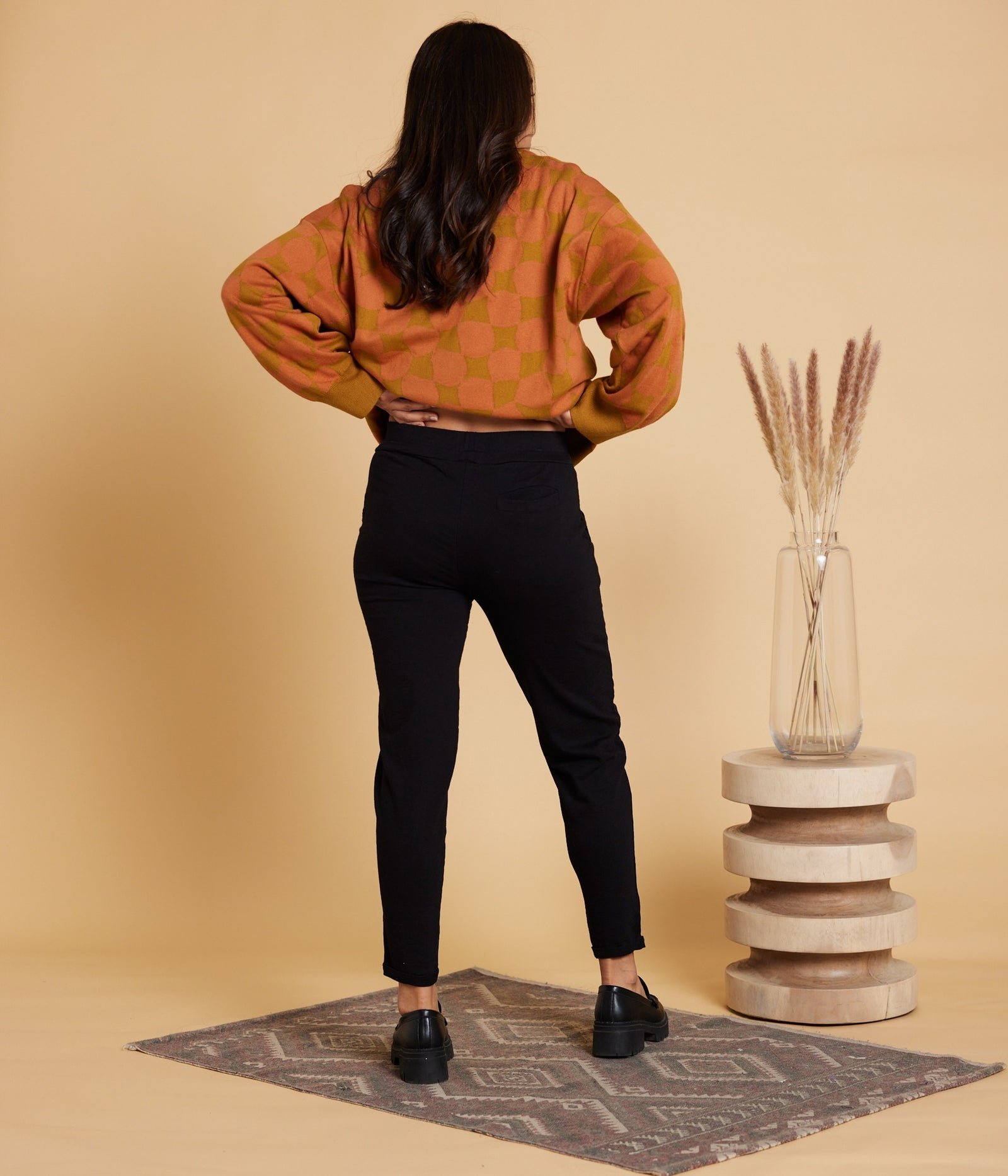 Sequoia Organic Cotton Tapered Leg Elastic Waist Pants in Black - Image 4
