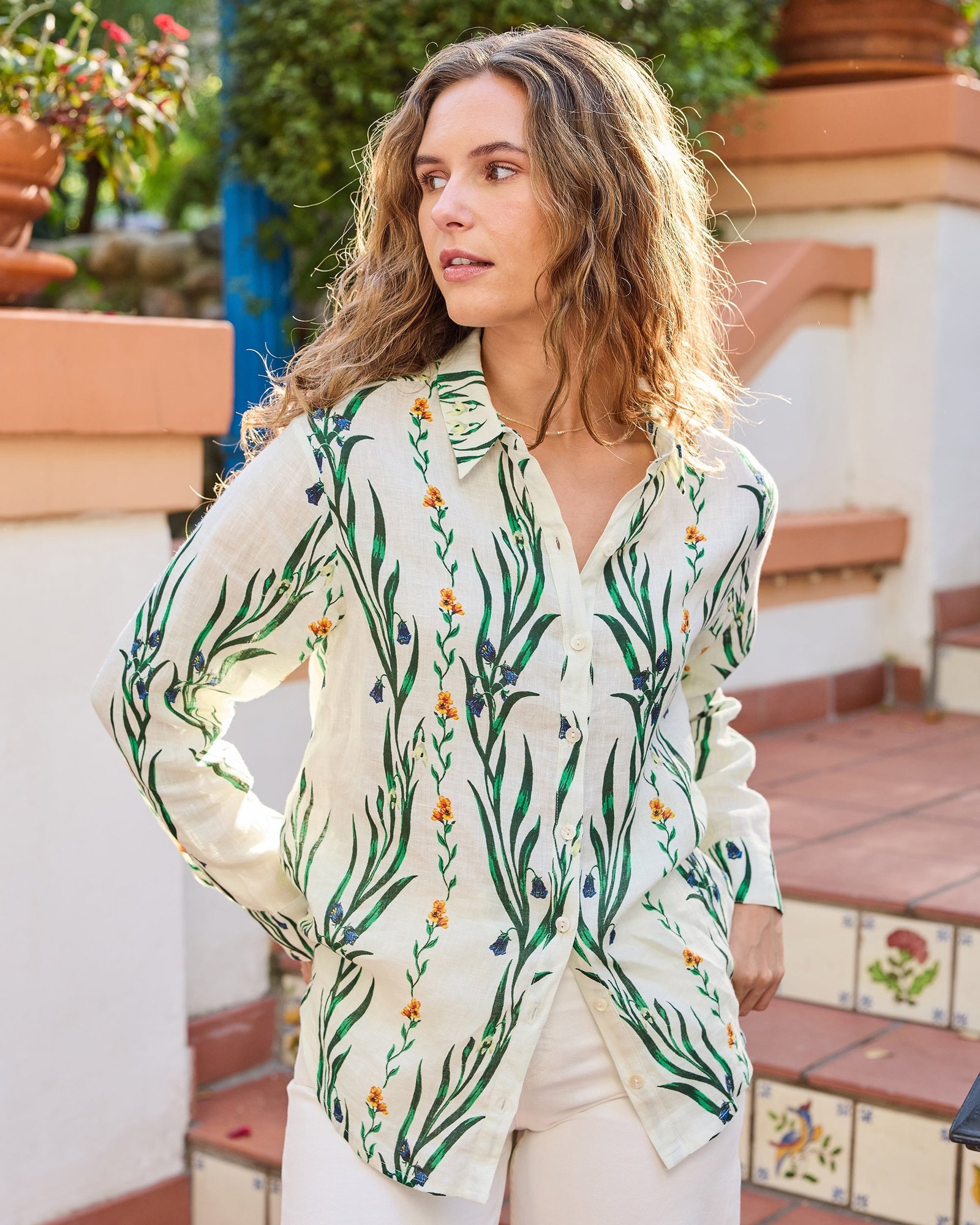 Aster Cotton and Linen Button Down in Wildflower Vines Print