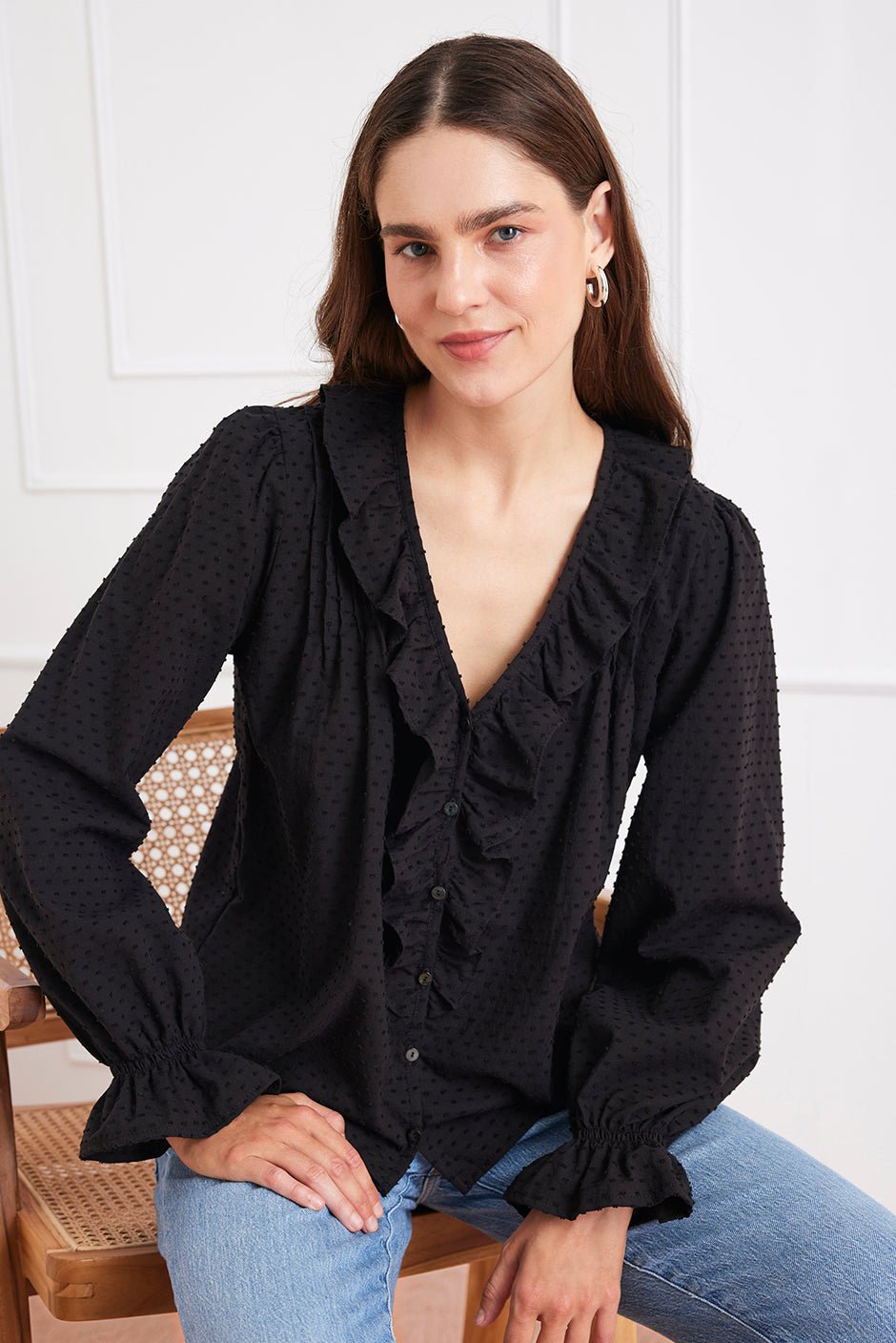 Long Sleeve Chloe Shirt in Black - Image 2