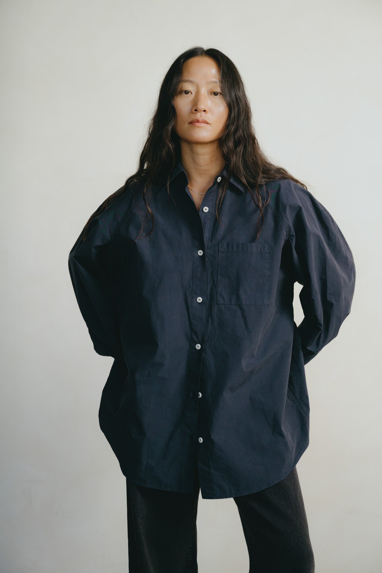 Rita Shirt, Organic Compact Poplin, Navy - Image 12