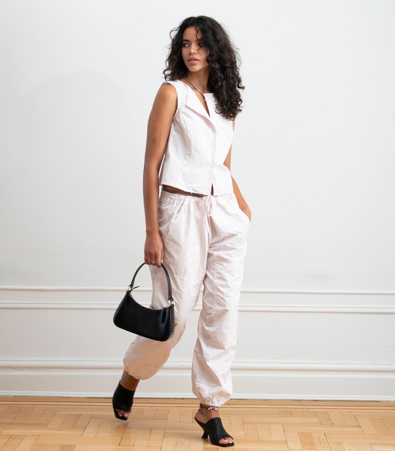 Hannah Cropped Tie Vest in Primrose - Image 4