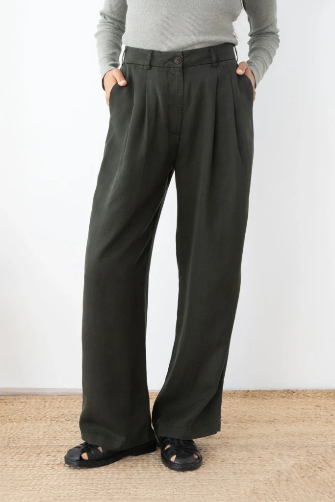 Mesquida Tencel Pants in Dark Green