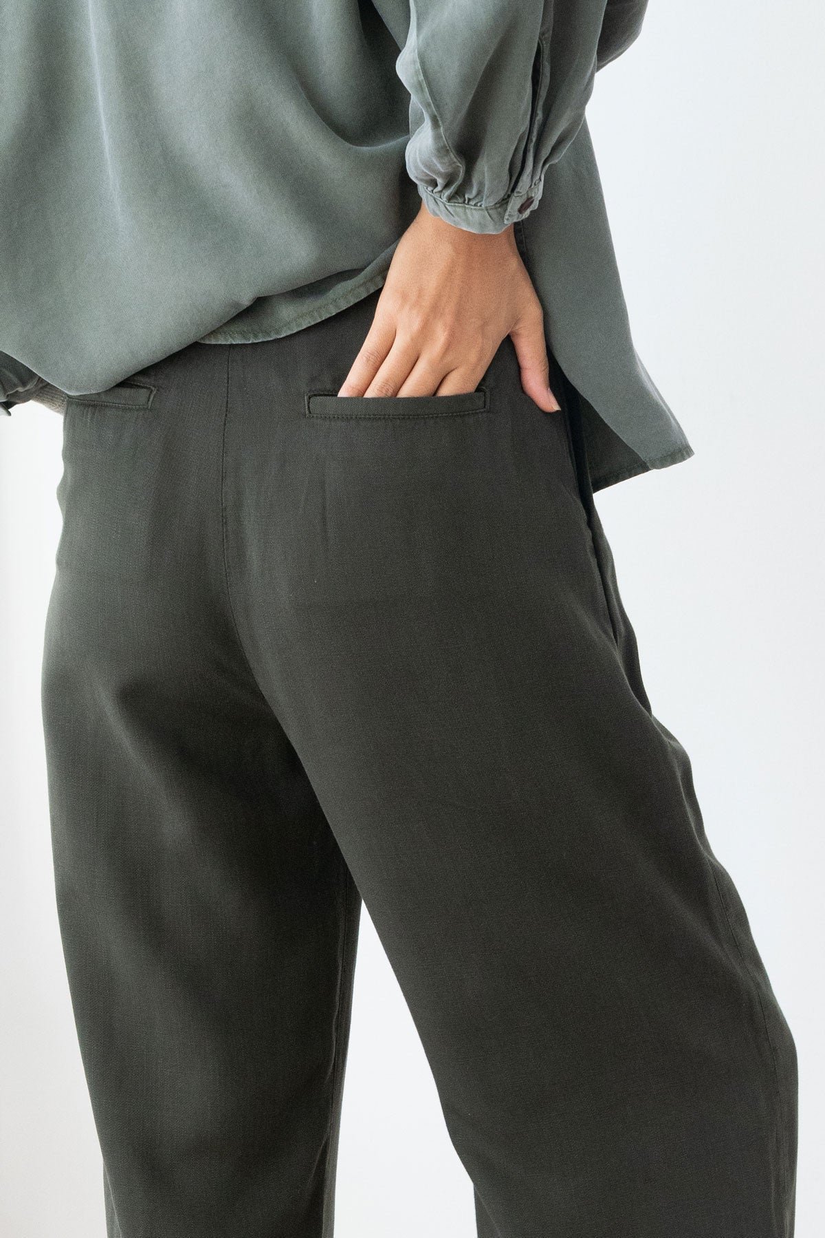 Mesquida Tencel Pants in Dark Gray - Image 2