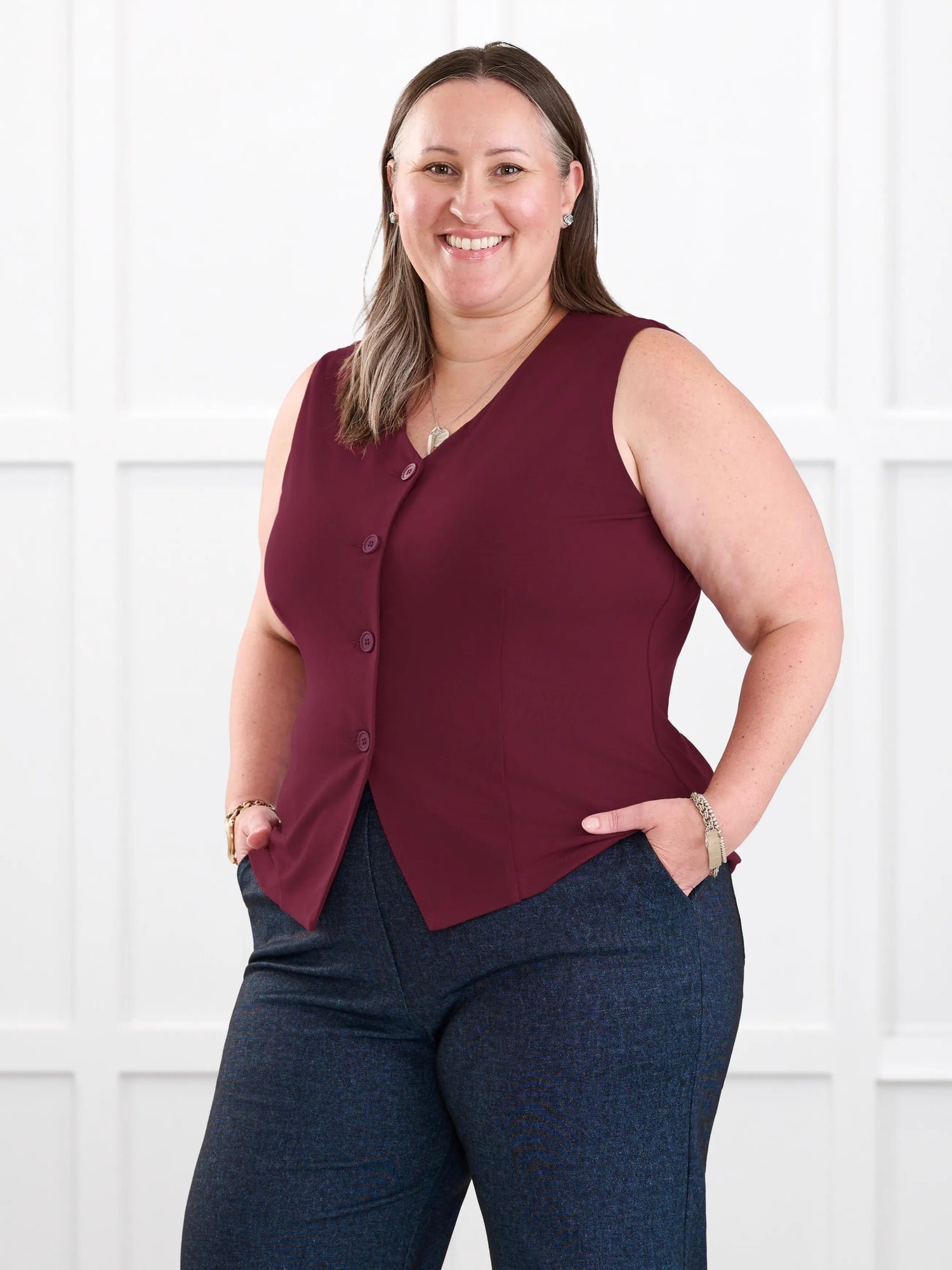 Alba tailored stretchy vest in Navy - Image 3