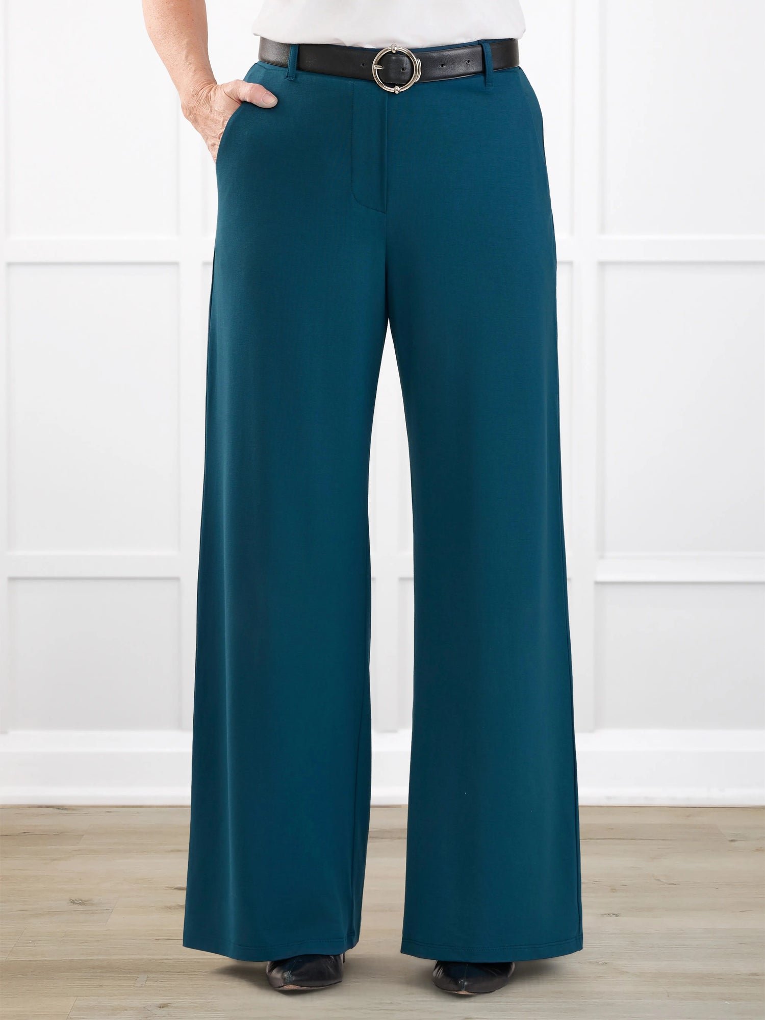 Samara wide leg pocket pant in Navy Blue - Image 2